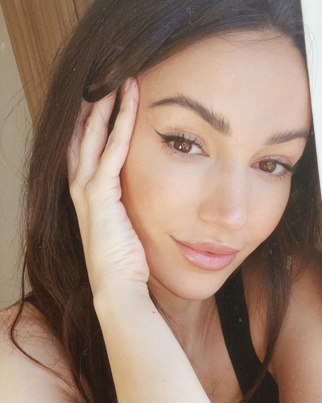 Michelle Keegan shows off natural beauty with selfie to celebrate a 'great Monday'