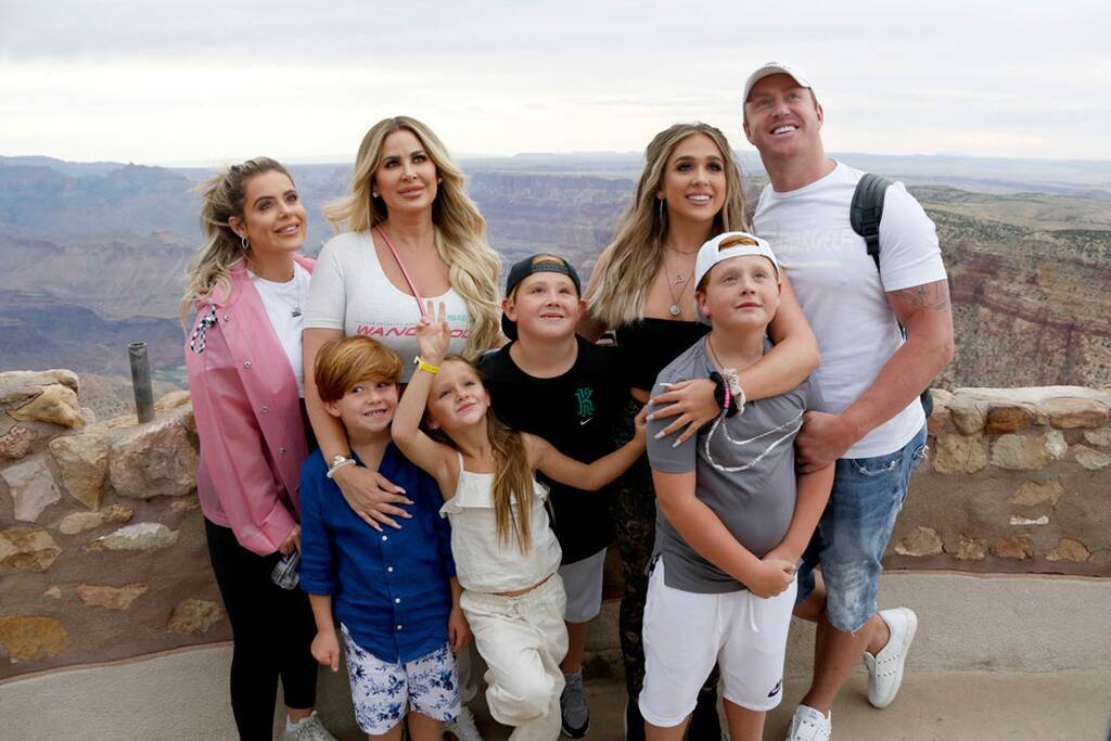 Kim Zolciak-Biermann and her family visit the Grand Canyon in the latest episode of Don't Be Tardy