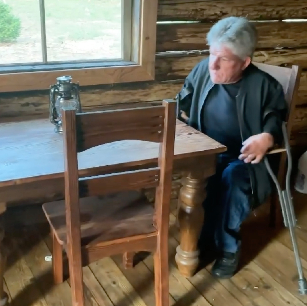 He gave fans a look at the kitchen table