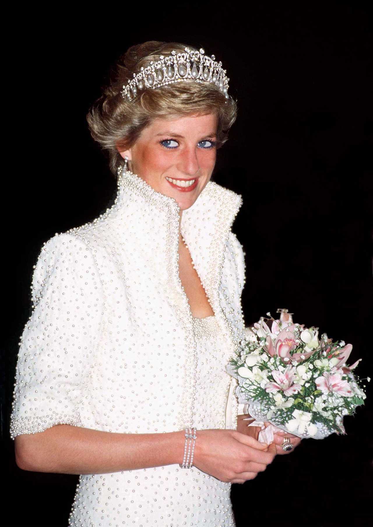The stunning piece of jewellery once belonged to Princess Diana