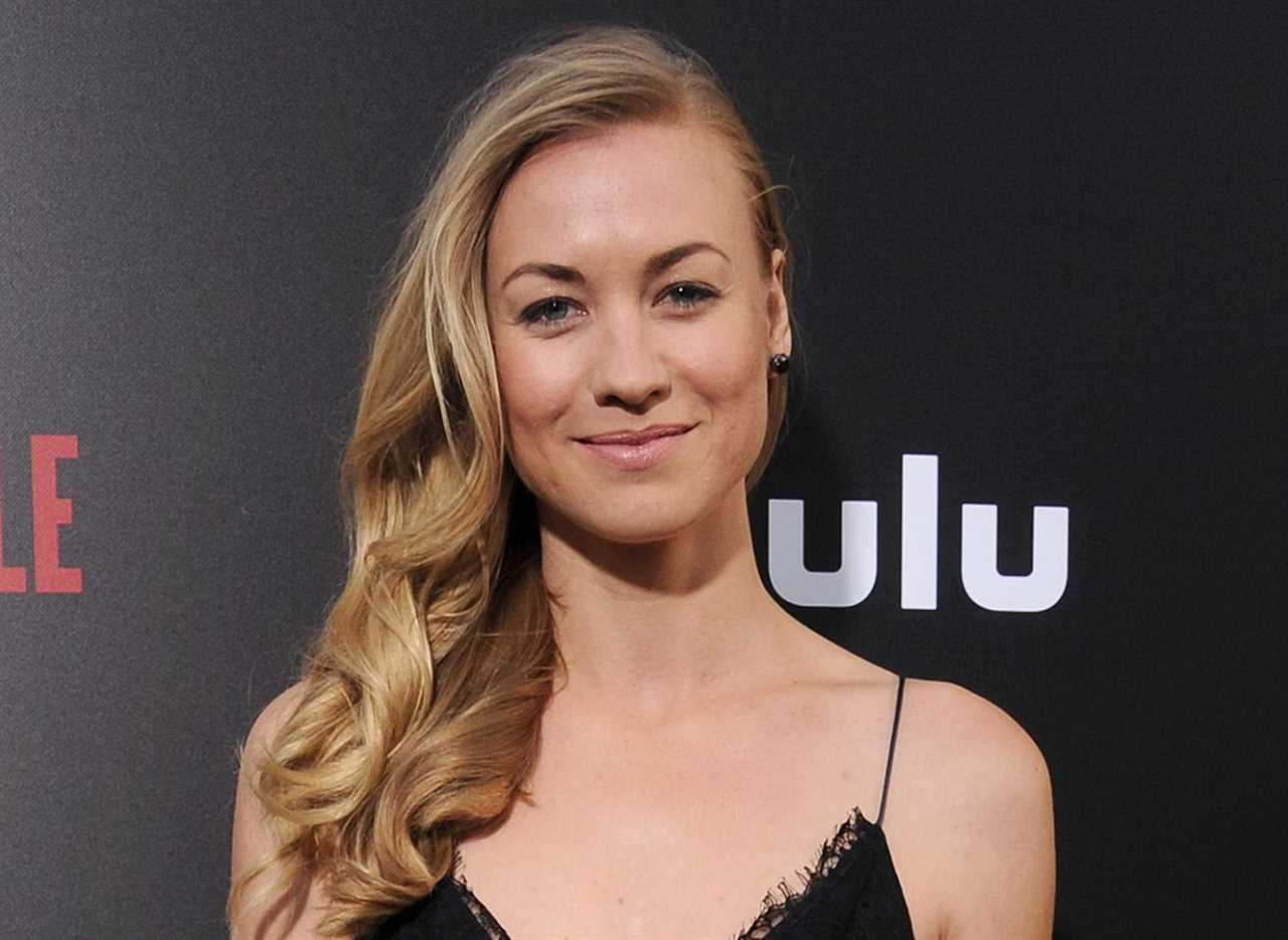 Yvonne Strahovski 