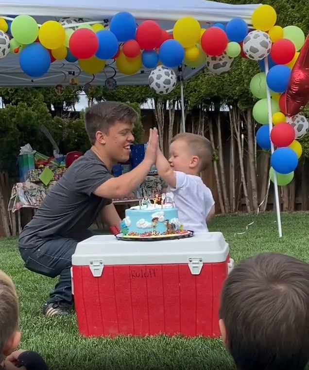 Zach Roloff celebrated with his son Jackson at a birthday party