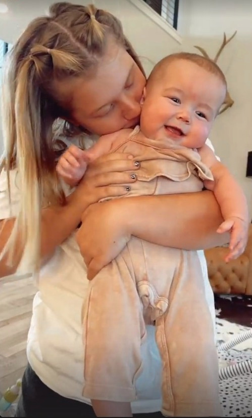 Teen Mom Chelsea Houska posted a sweet video of her tween daughter Aubree, 11, kissing and hugging her baby sister Walker