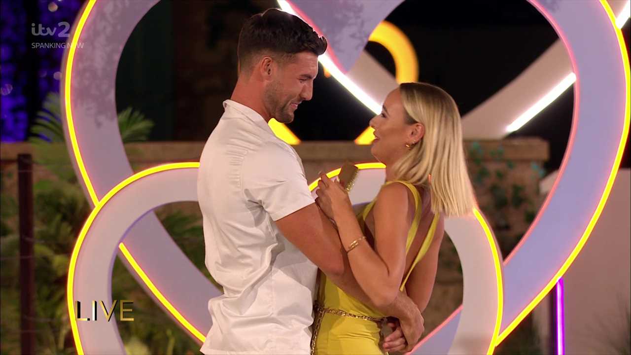 Millie gave her new boyfriend £25k - but some viewers wished she had taken revenge for his behaviour in Casa Amor