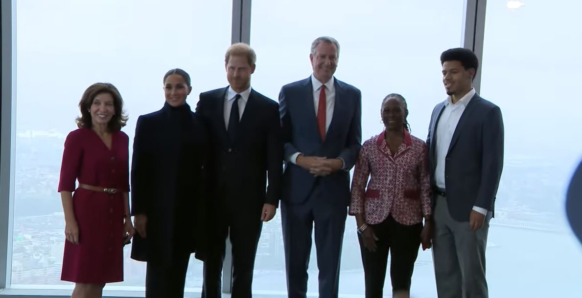 Harry and Meghan stood with the politicians today