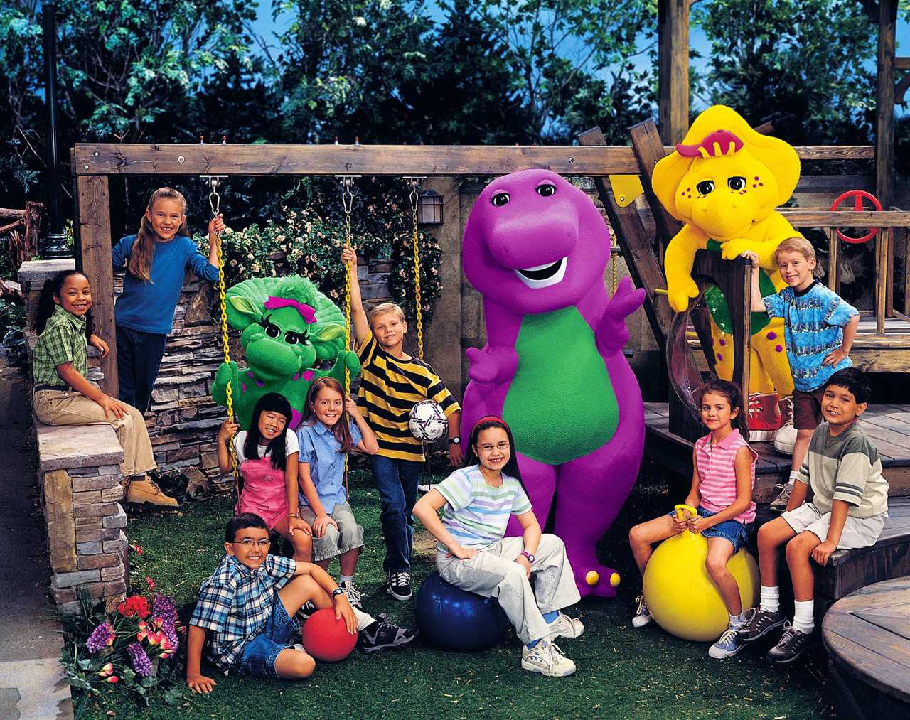 Barney The Dinosaur Actor Now Has A Very Raunchy Job And