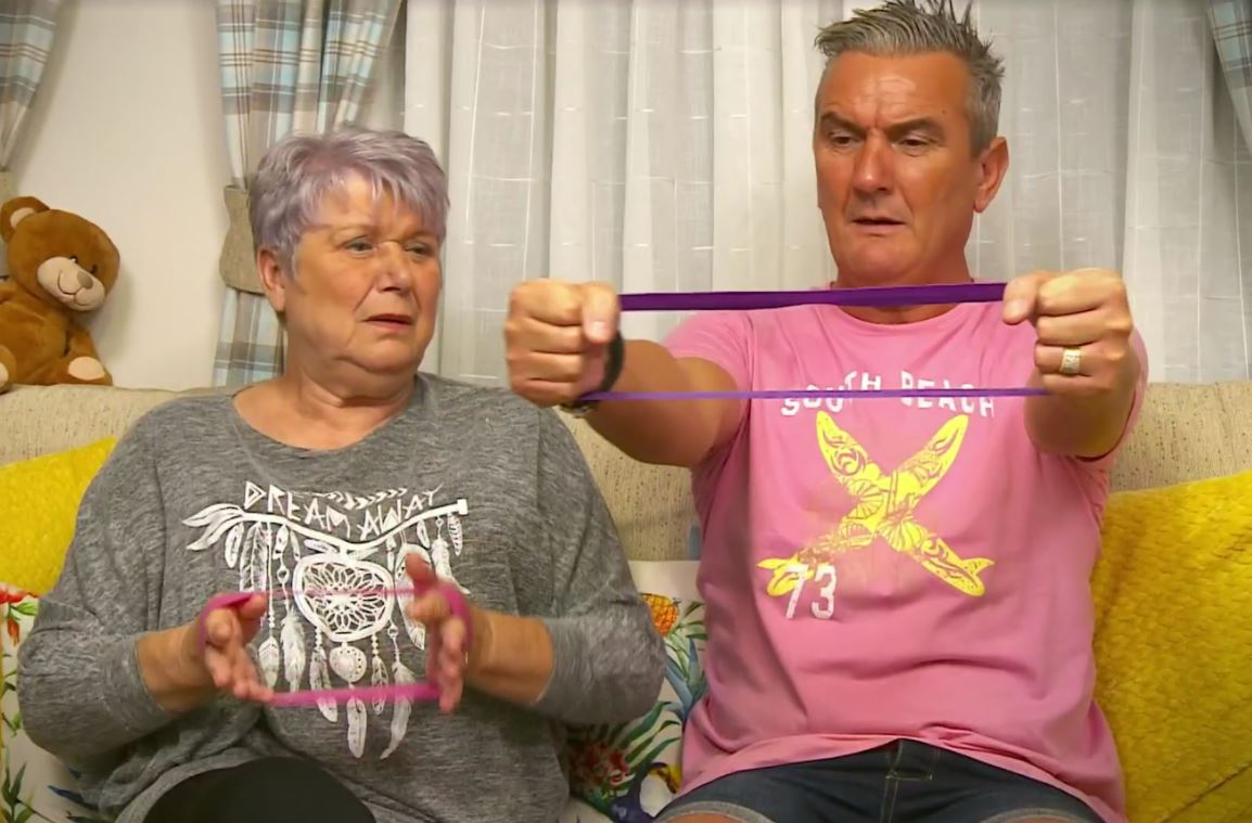 Gogglebox fans were left hugely distracted during Lee Riley and Jenny Newby's return to the show