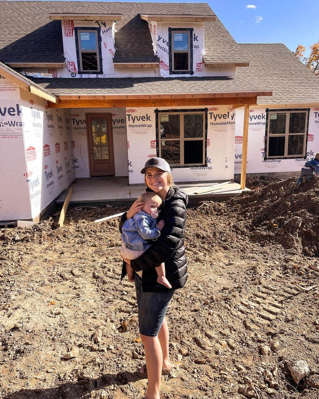 Joy-Anna Duggar was slammed, as she took her two children to a construction site