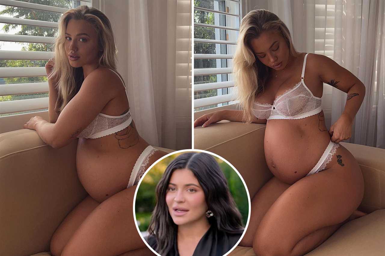 Kylie Jenner praised for showing off her ‘stretch marks & extra weight’ on her tummy in photo with her baby son