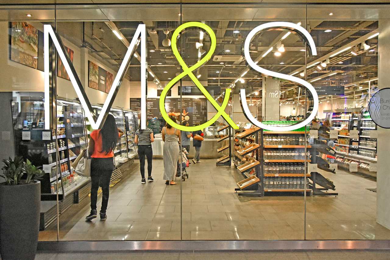 M&S to give thousands of workers EXTRA day off for Queen’s Jubilee