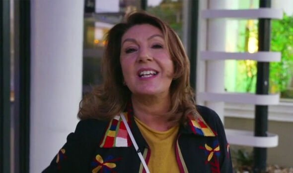 Jane McDonald fans all say same thing as she makes dirty remark while flirting with locals