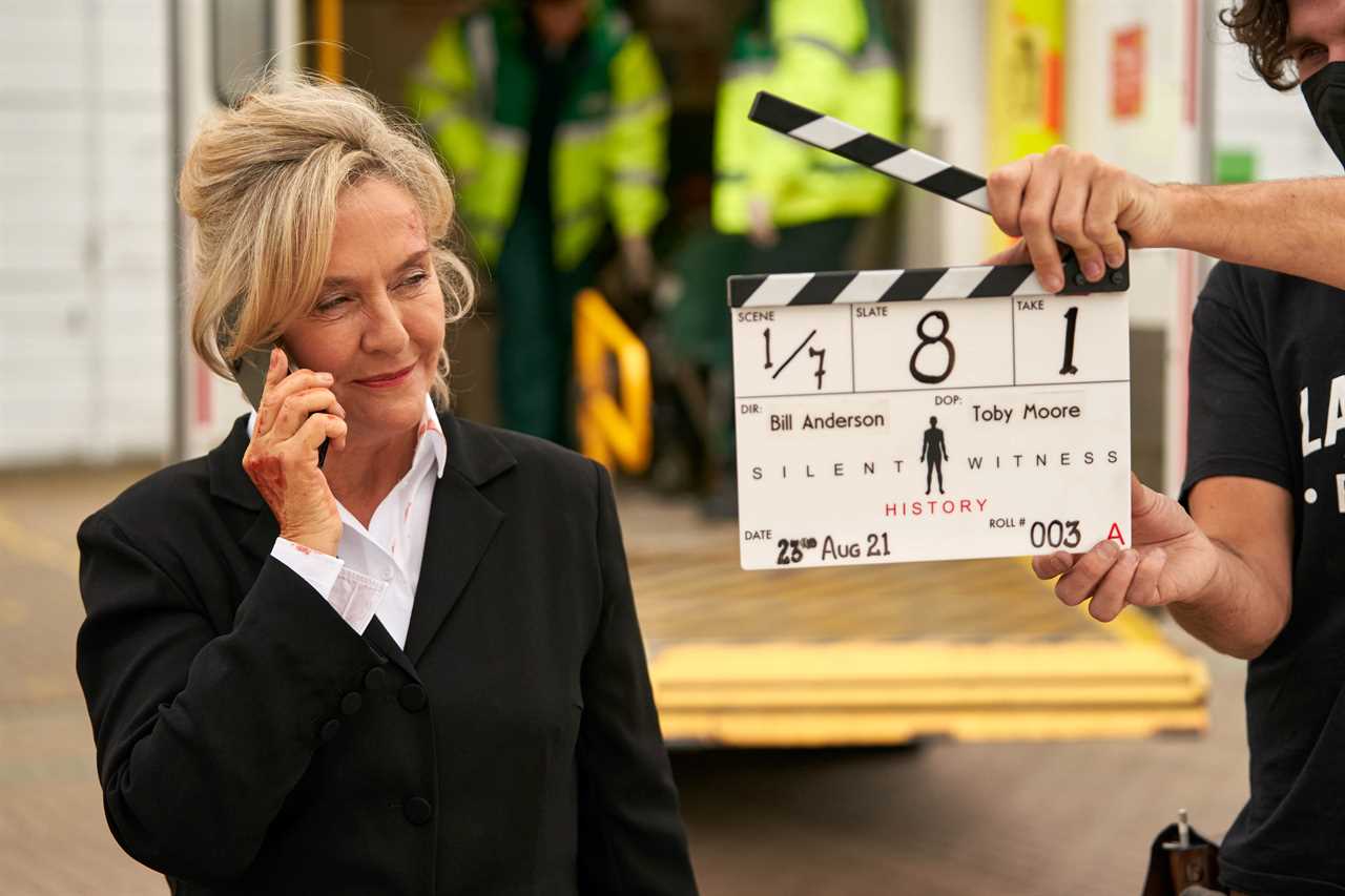 Who is in the cast of Silent Witness season 25?