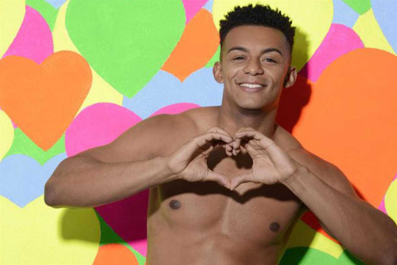 Inside Love Island star Tyla Carr’s huge new home with luxe bedroom that looks like a hotel