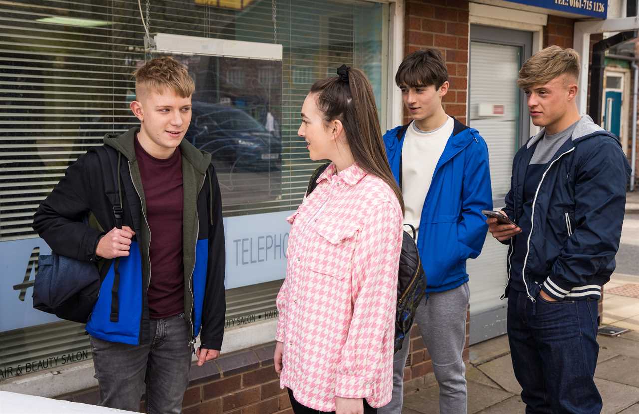 Coronation Street’s Millie Gibson, Ellie Leach & Kimberly Hart-Simpson look very different to characters on night out