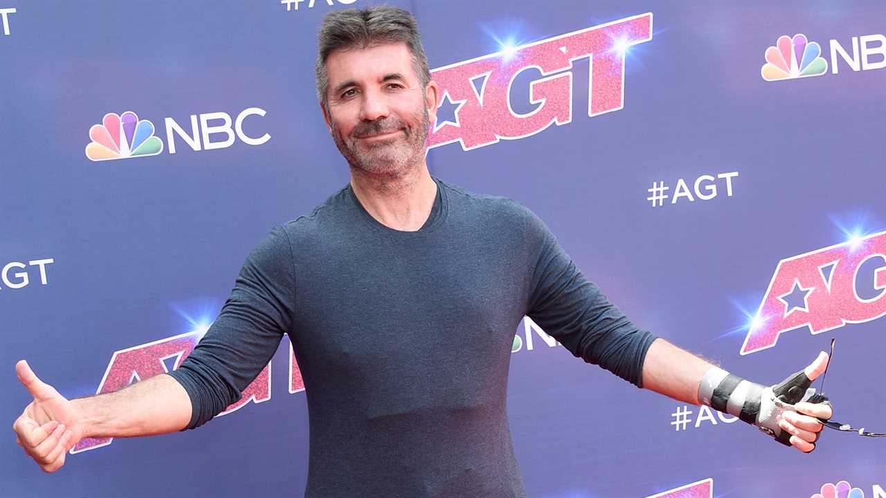 Simon Cowell’s jaw drops in shock after meeting AGT contestant with his exact SAME FACE in wild new video