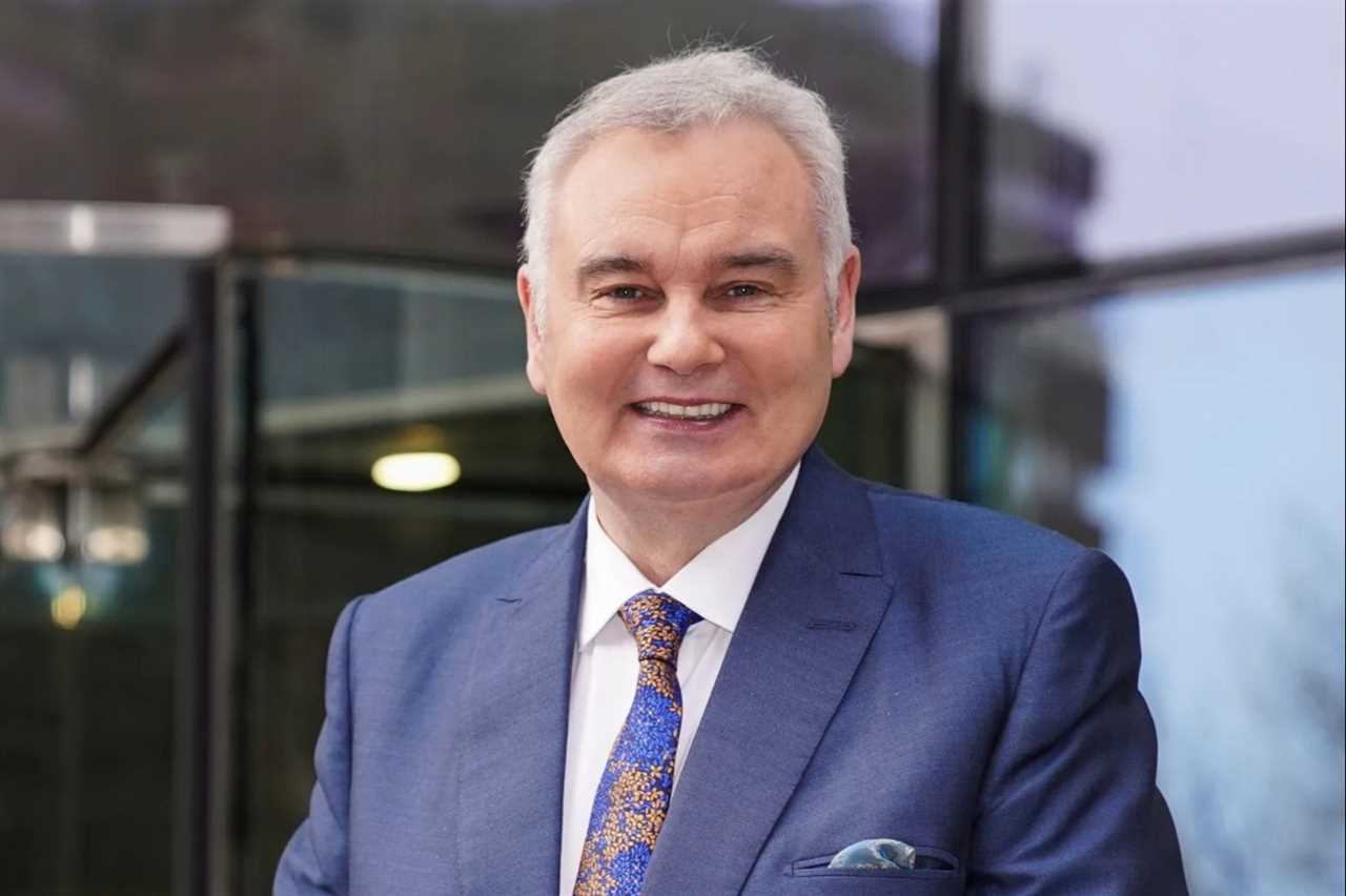 Eamonn Holmes poses with rarely-seen daughter Becca, 31, as ‘gorgeous’ girl joins him at Ascot