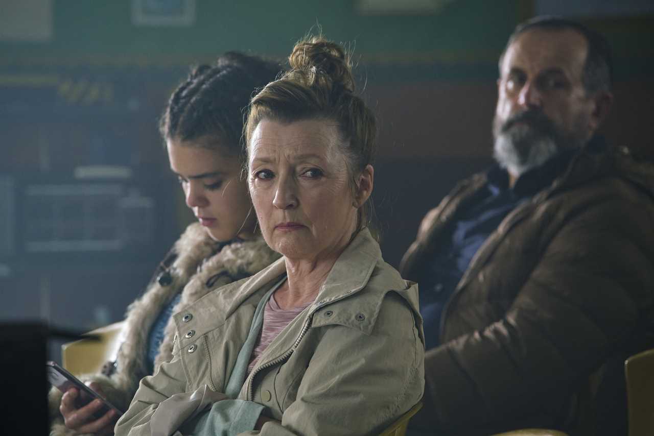 Sherwood viewers seriously distracted by ‘unrecognisable’ BBC star after dramatic transformation