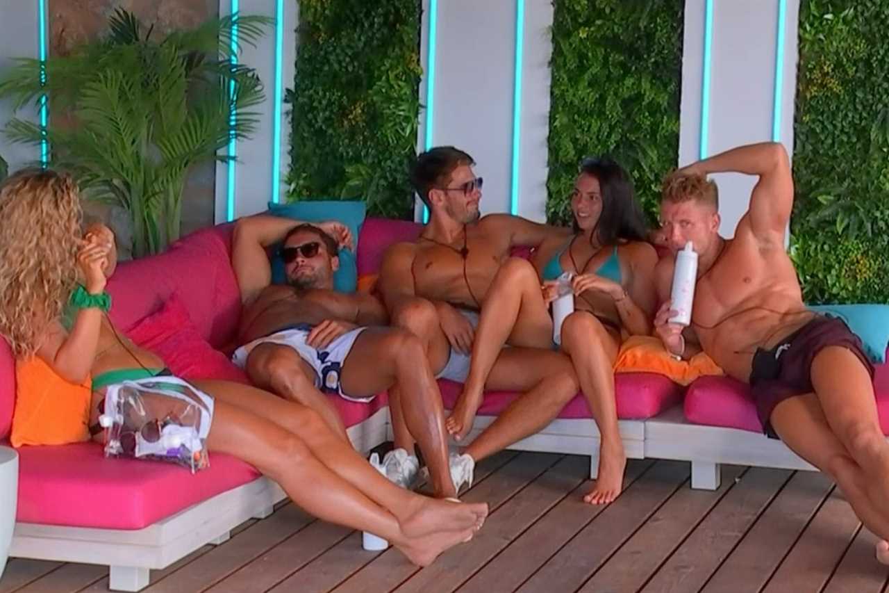 Indiyah leaves Dami open-mouthed as she twerks UPSIDE DOWN and Ekin-Su grinds on Davide in raunchy Love Island challenge