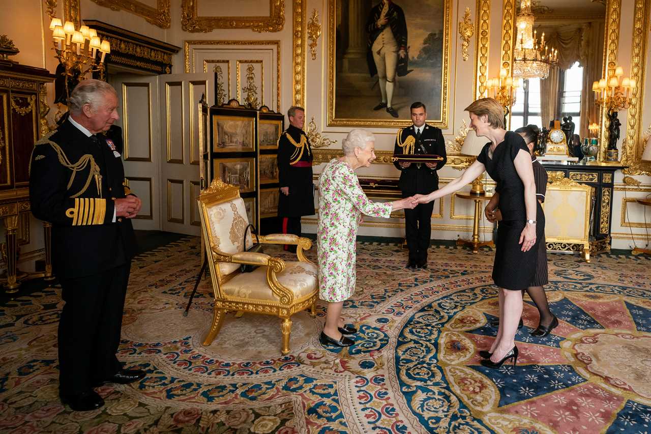 The Queen and Prince Charles hail NHS heroes with George Cross in special Windsor ceremony