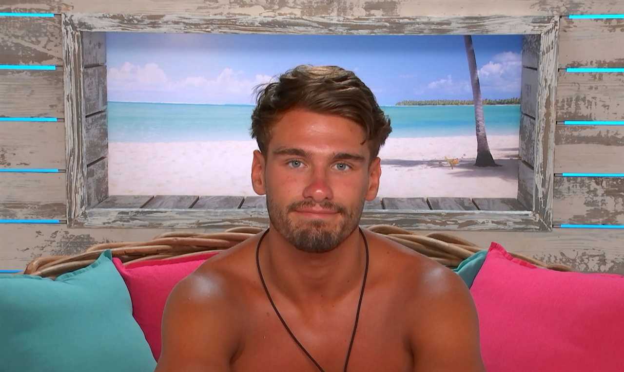 I was on Love Island and here’s why watching the recoupling ceremonies makes me feel physically sick, says Amy Hart