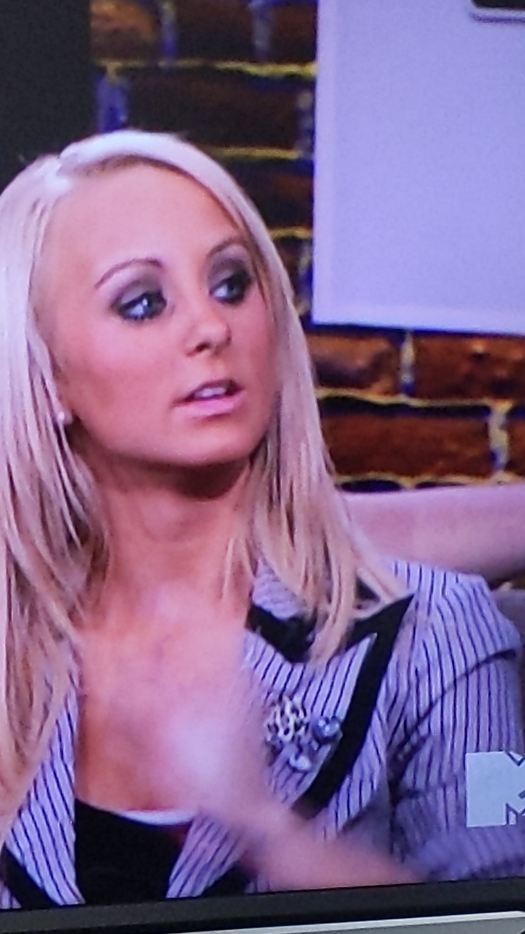 Teen Mom fans think Leah Messer looks totally different in throwback photo & claim the star has ‘dramatically changed’