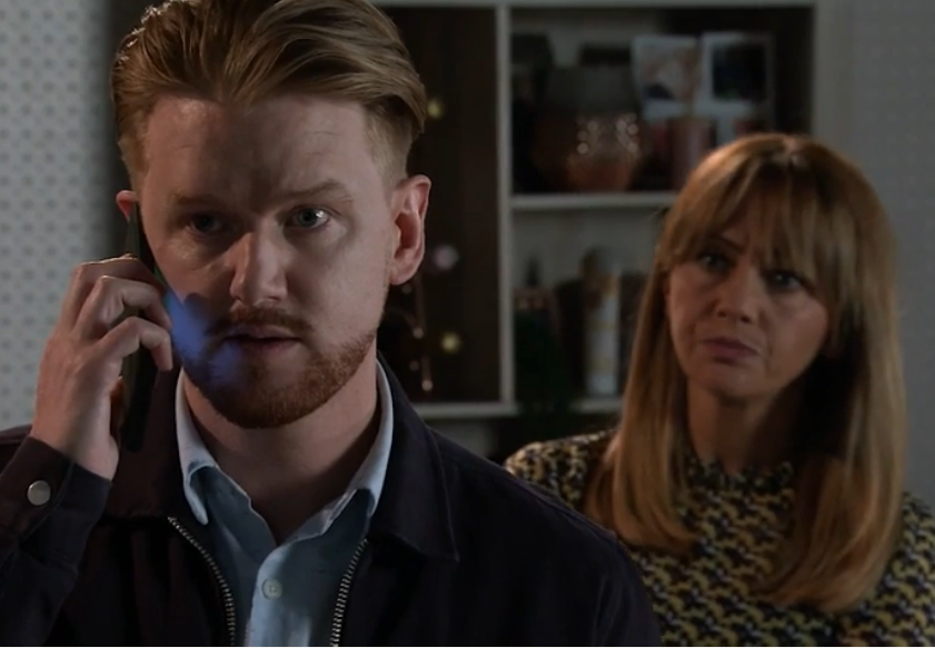 Coronation Street viewers distracted by glaring Gary Windass blunder as he hunts for Kelly’s kidnapper