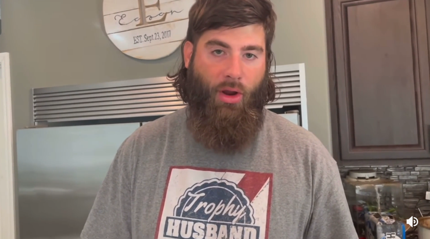 Teen Mom fans ‘grossed out’ by Jenelle Evans’ husband David Eason’s dinner for kids after they spot ‘unhygienic’ details