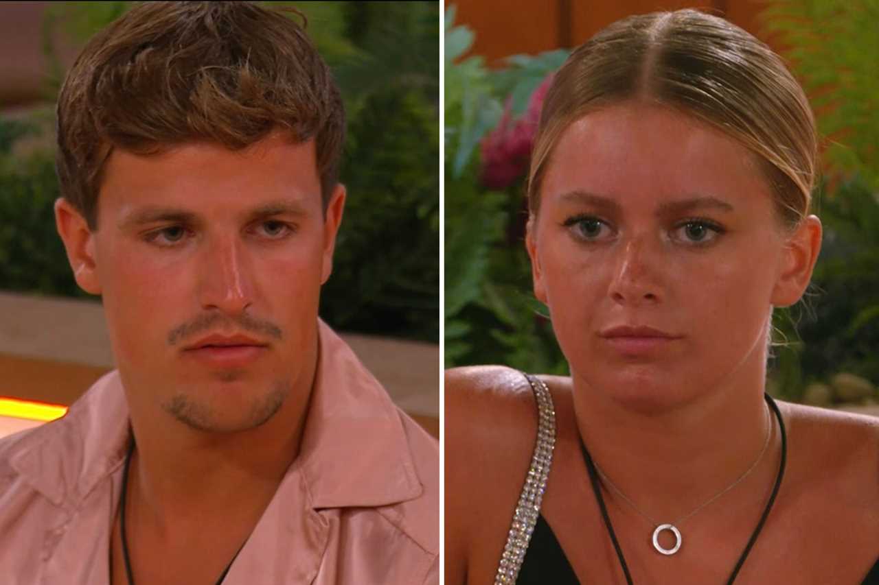 Fans beg two former Love Island stars to get together as they meet up after the villa