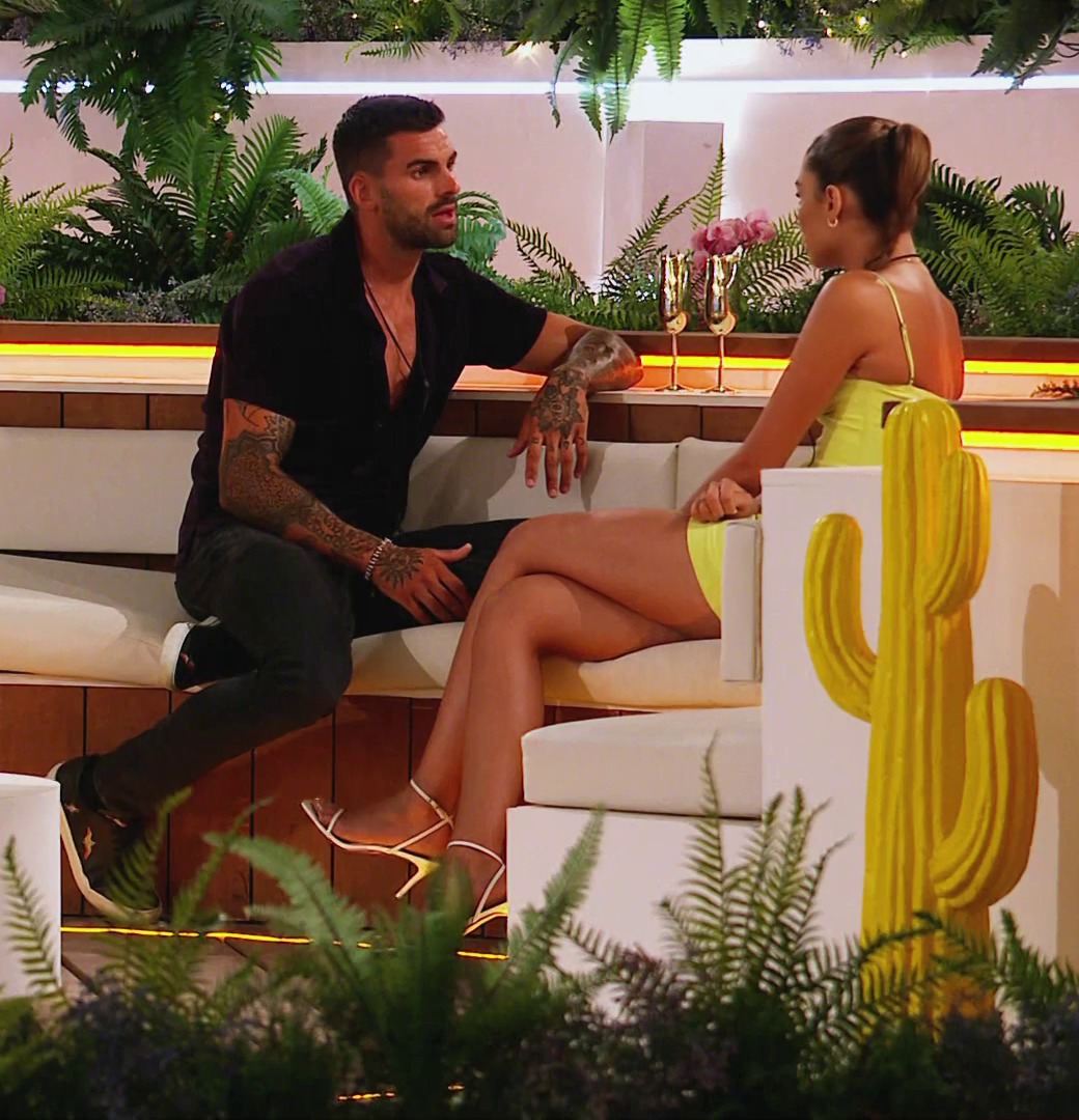 Love Island fans ‘expose’ Adam Collard with three ‘telltale signs’ he’s faking romance with Paige