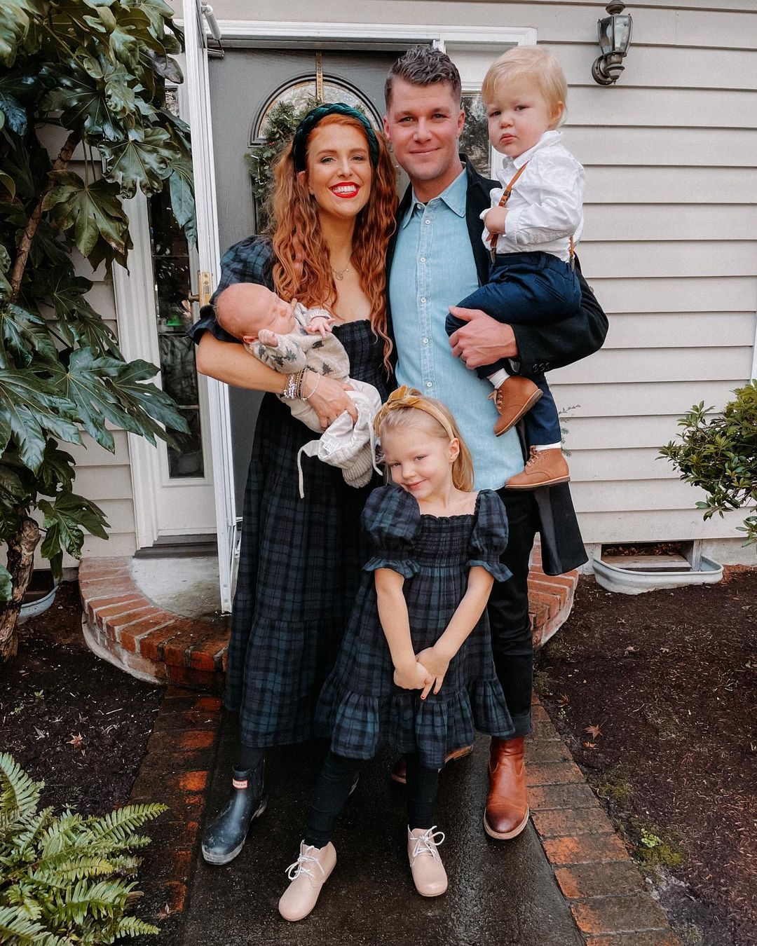 Little People’s Jeremy and Audrey Roloff ripped for killing moles & showing DEAD animal to kids Ember, 4, & Bode, 2