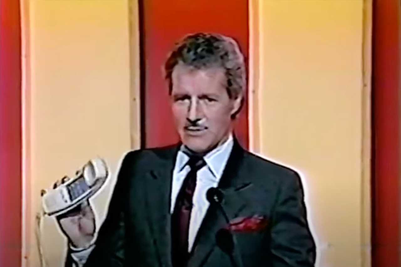 Jeopardy! host Alex Trebek uses profanity in resurfaced clip as game show reveals MAJOR news