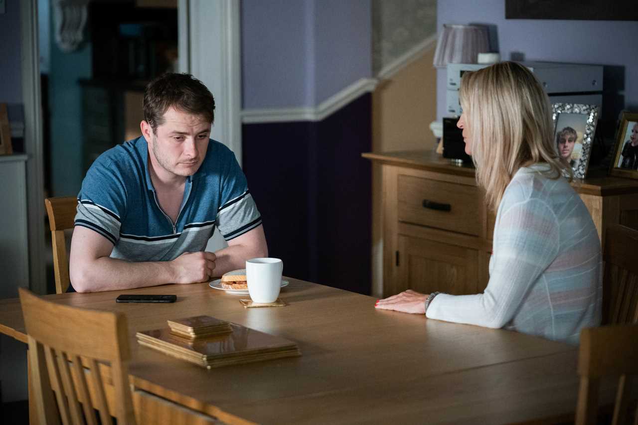 EastEnders lines up massive return after 17 years in streaming episodes