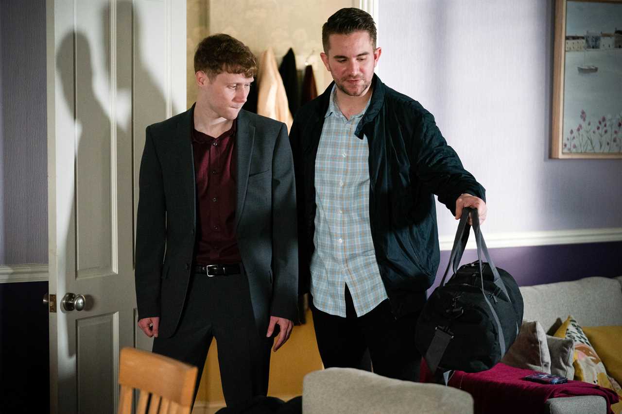 EastEnders spoilers: Ben Mitchell collapses after overdosing on drugs