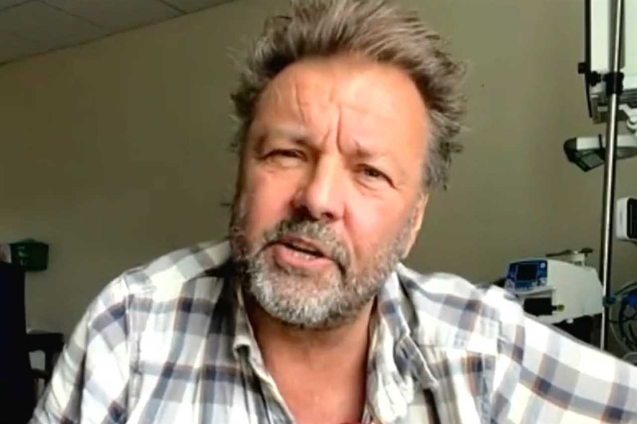 Homes Under The Hammer’s Martin Roberts ‘worried for his life’ after spotting something VERY wrong with dinner