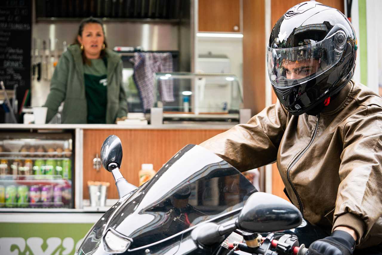 EastEnders spoilers: Ravi arrives in Walford and immediately riles Kheerat Panesar