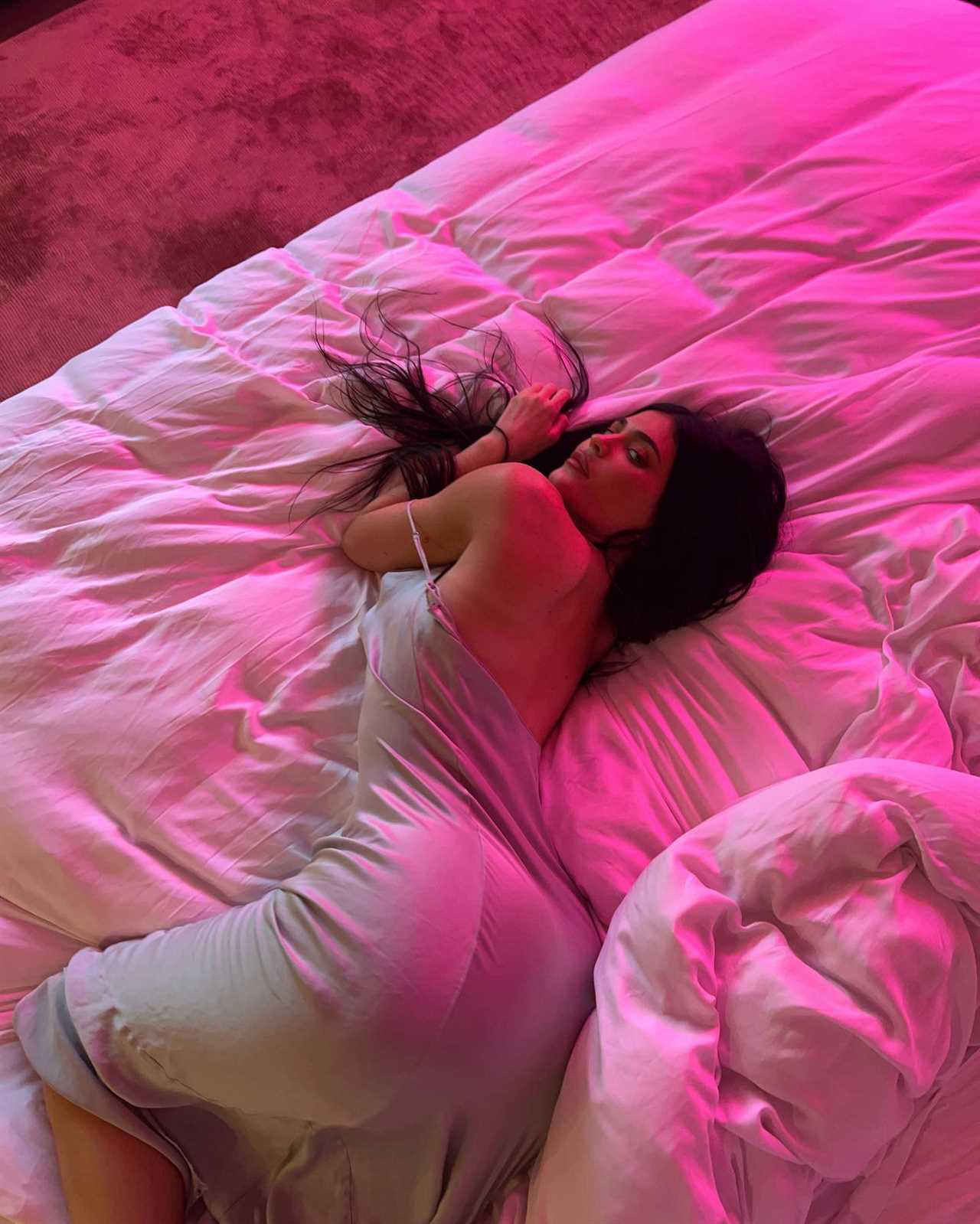 Kylie Jenner shows off her leg scar in sexy new pic as she gives fans a rare glimpse of her bedroom at her $36M mansion