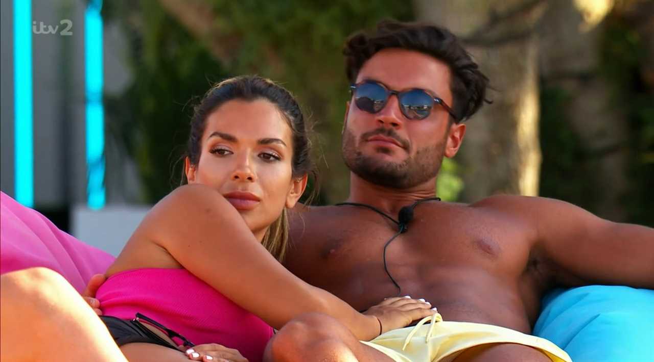 Love Island fans all say the same thing about clip of Ekin-Su and Davide on Unseen Bits