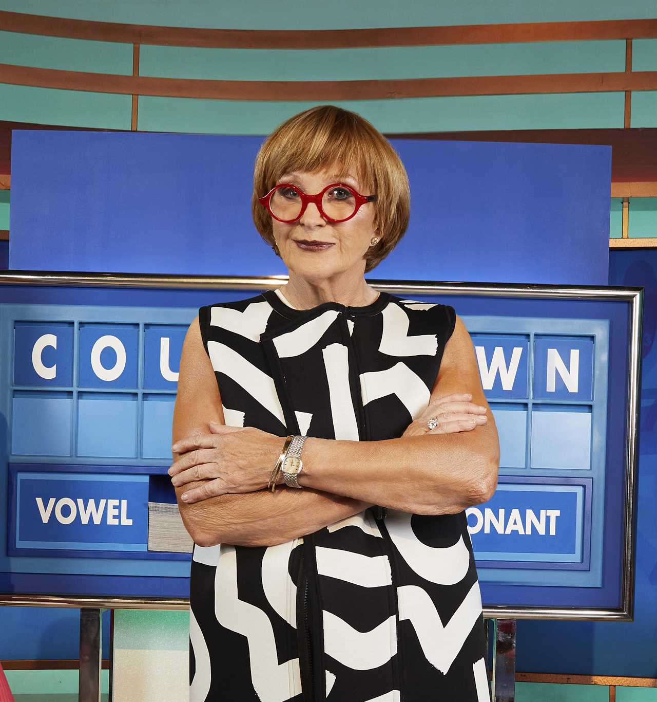 Why is Anne Robinson leaving Countdown and who will replace her?