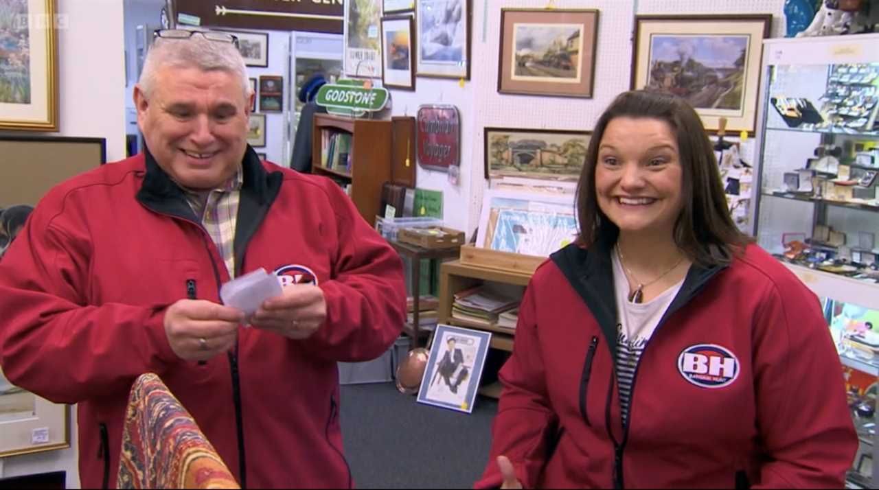 Struggling Bargain Hunt contestants have the last laugh after epic turnaround for VERY lucky reason