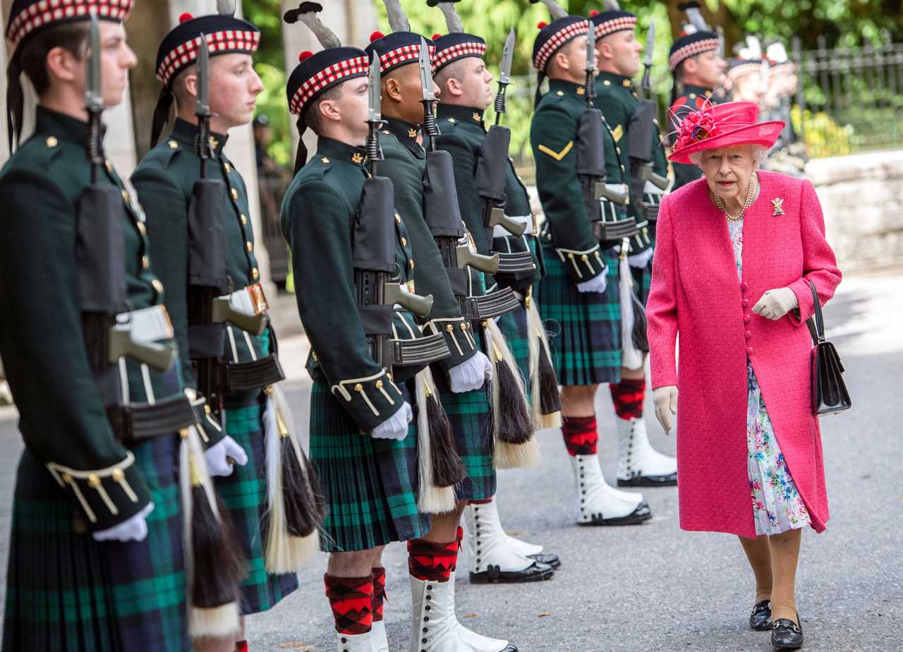 The Queen, 96, sparks fresh health fears as traditional Balmoral ceremony axed & replaced with ‘small private event’