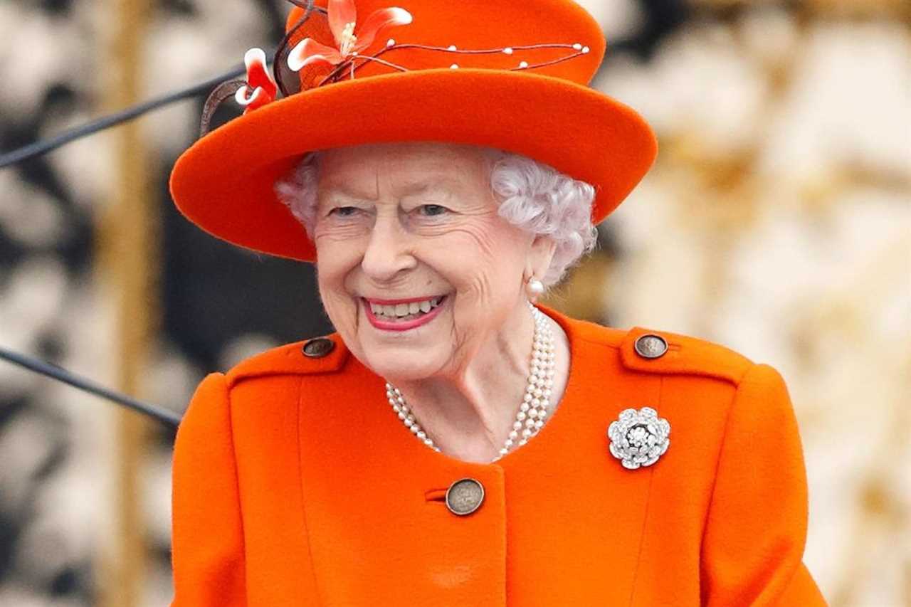 The Queen, 96, sparks fresh health fears as traditional Balmoral ceremony axed & replaced with ‘small private event’