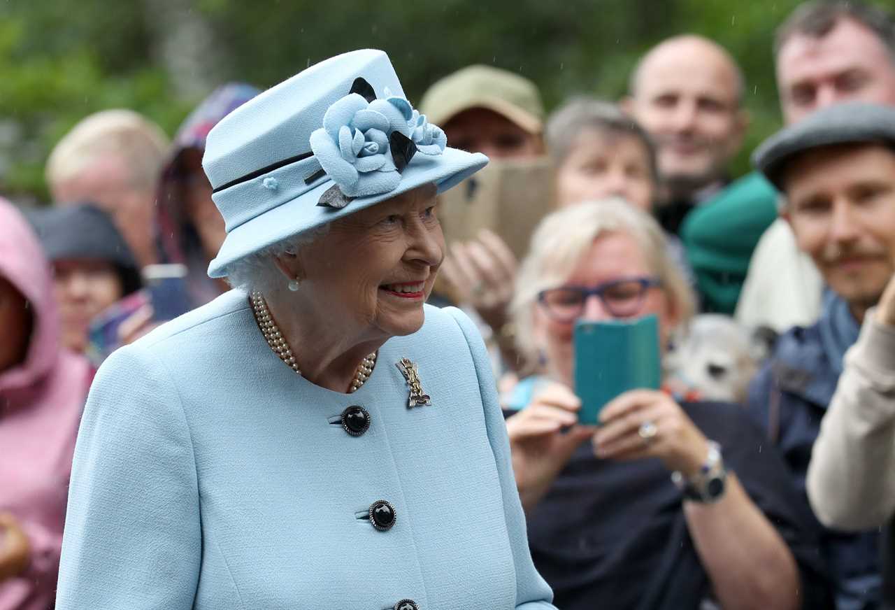 The Queen, 96, sparks fresh health fears as traditional Balmoral ceremony axed & replaced with ‘small private event’