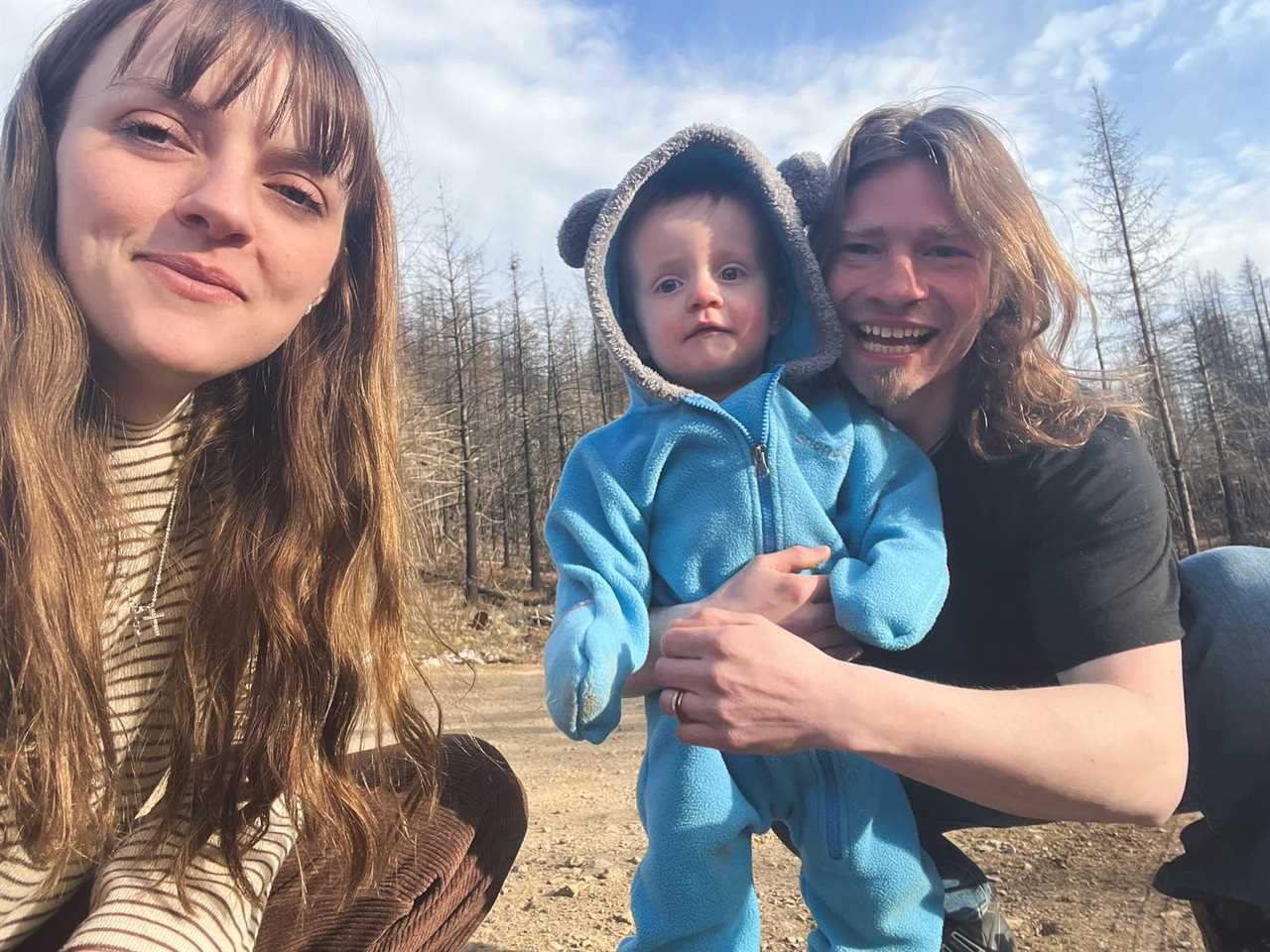 Alaskan Bush People Bear Brown sparks concern with ‘horrifying’ new pic featuring BLOOD & axe as fans beg ‘God help him’