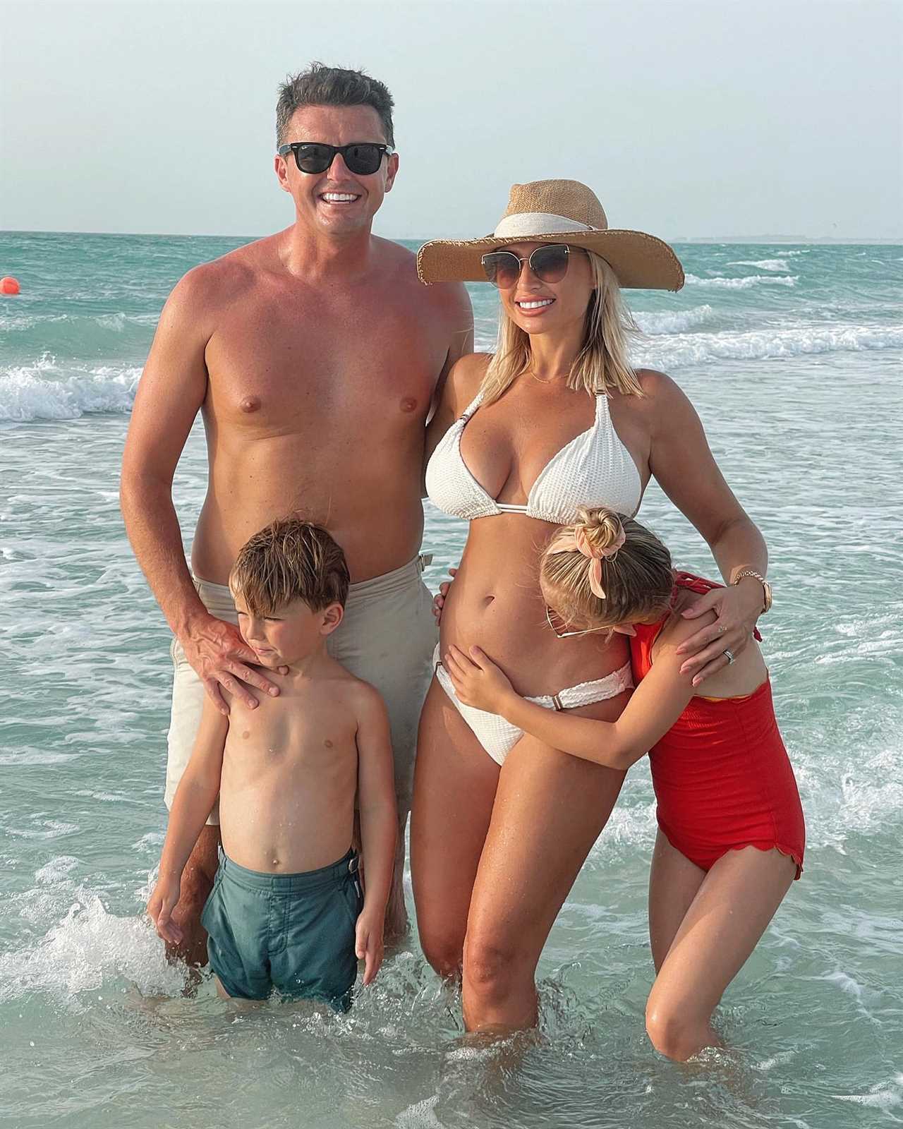 Billie Faiers drops major hint about her baby’s gender, fans insist