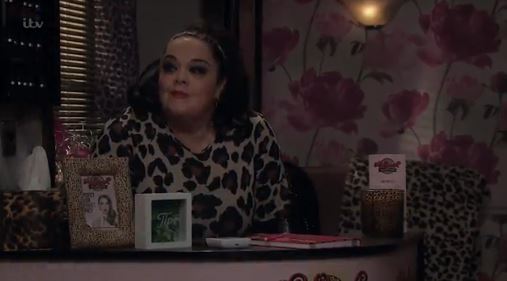 Emmerdale fans seriously distracted by VERY unusual item in Mandy Dingle’s salon