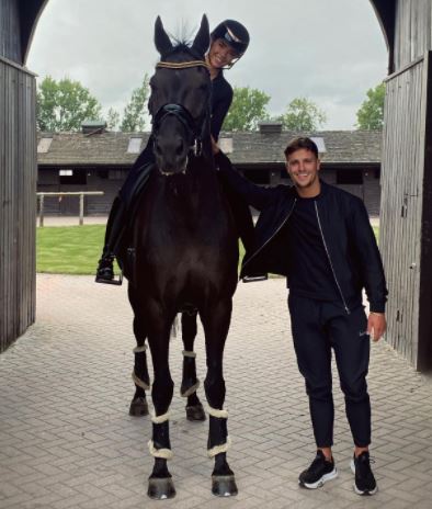 Gemma Owen shows off her incredible horse riding skills as she reveals HUGE training space at £4million mansion