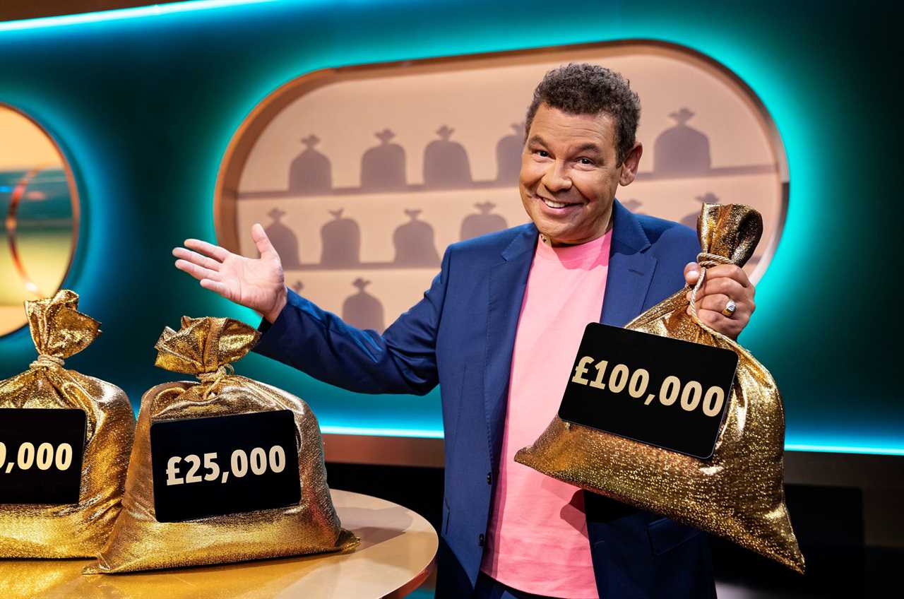 Moneybags viewers left blushing by VERY cheeky comments on  Channel 4 game show