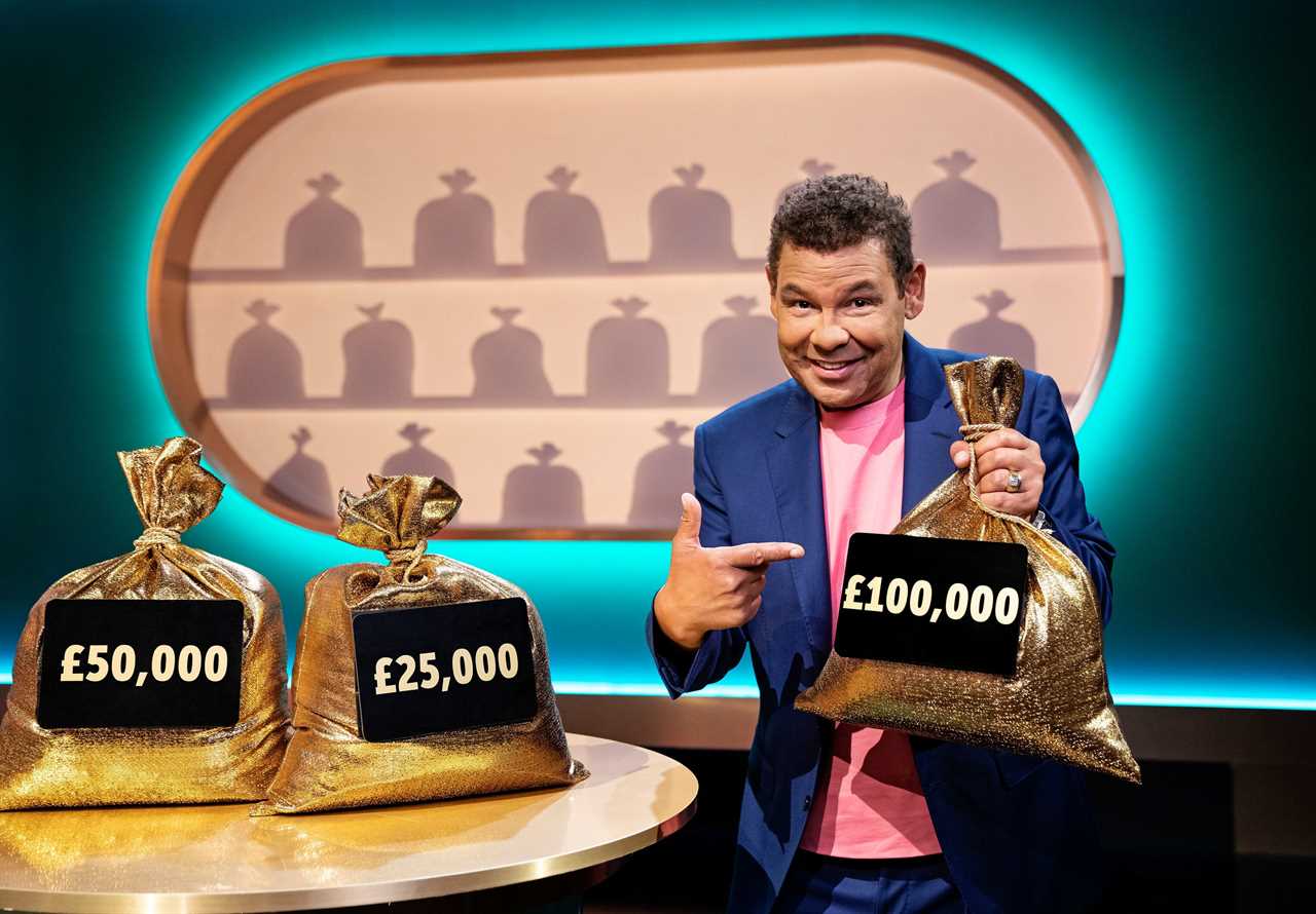 Moneybags viewers left blushing by VERY cheeky comments on  Channel 4 game show