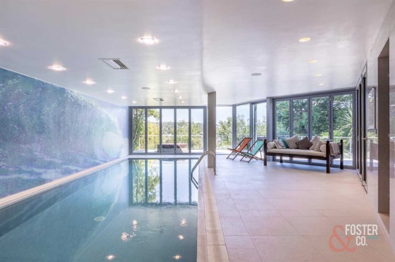 Inside Grand Designs’ stunning curved glass home that just sold for £3.65 million