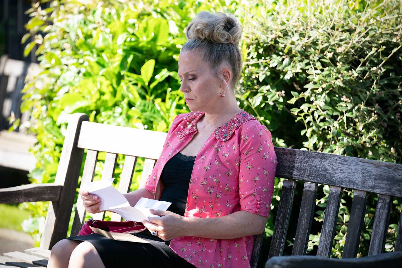 EastEnders spoilers: Janine Butcher goes to sickening lengths to destroy Linda Carter